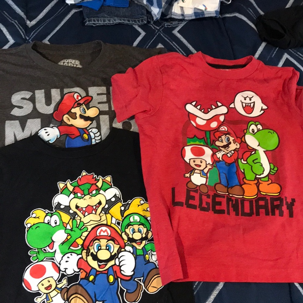 3 Super Mario t-shirts. Gently used